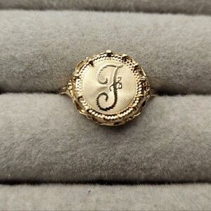 14K Yellow Gold Initial "J" Signet Ring Size 5 Filagree